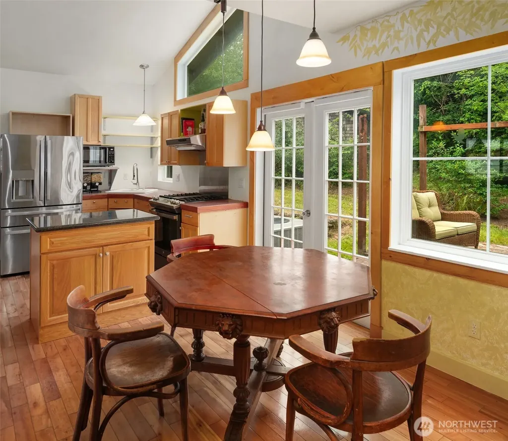 10133 SW 204th Avenue Vashon WA 98070