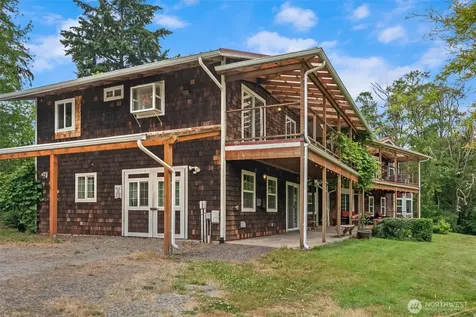 10133 SW 204th Avenue Vashon WA 98070