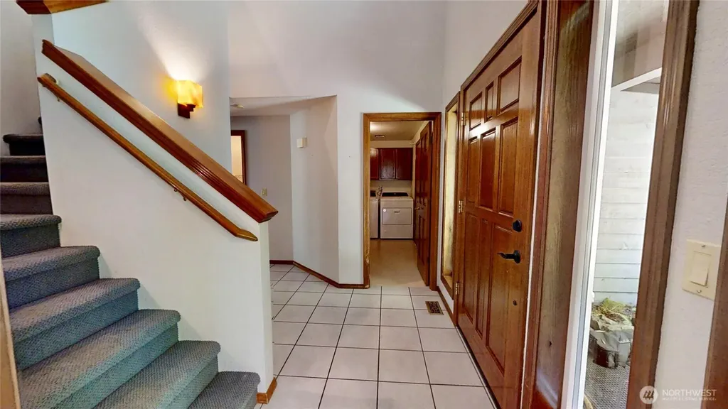 6937 Foothill Drive SW Olympia WA 98512