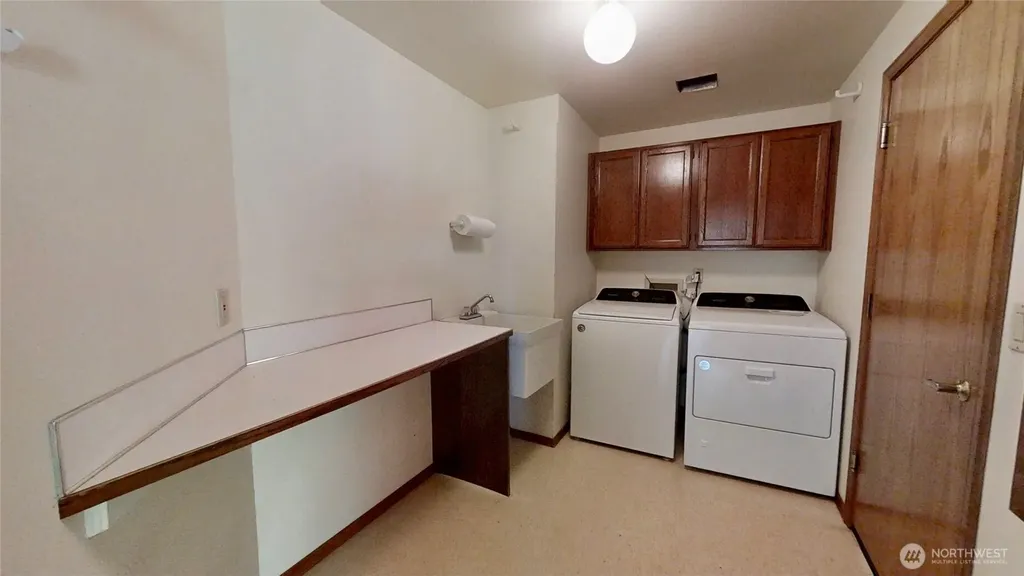 6937 Foothill Drive SW Olympia WA 98512