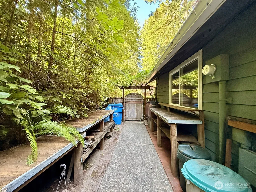 6937 Foothill Drive SW Olympia WA 98512