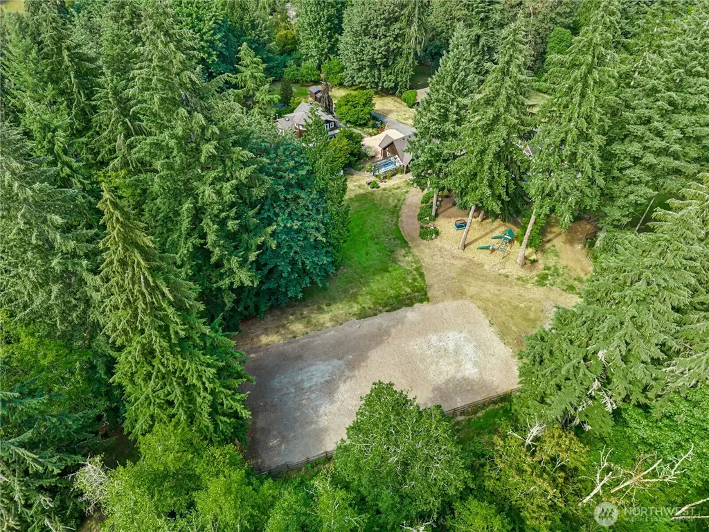 17702 244th Avenue NE Woodinville WA 98077