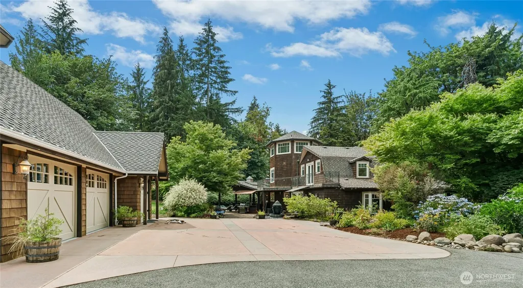 17702 244th Avenue NE Woodinville WA 98077