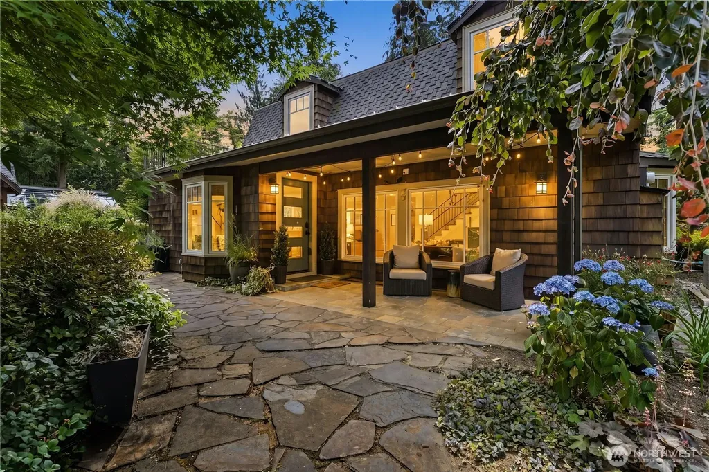 17702 244th Avenue NE Woodinville WA 98077
