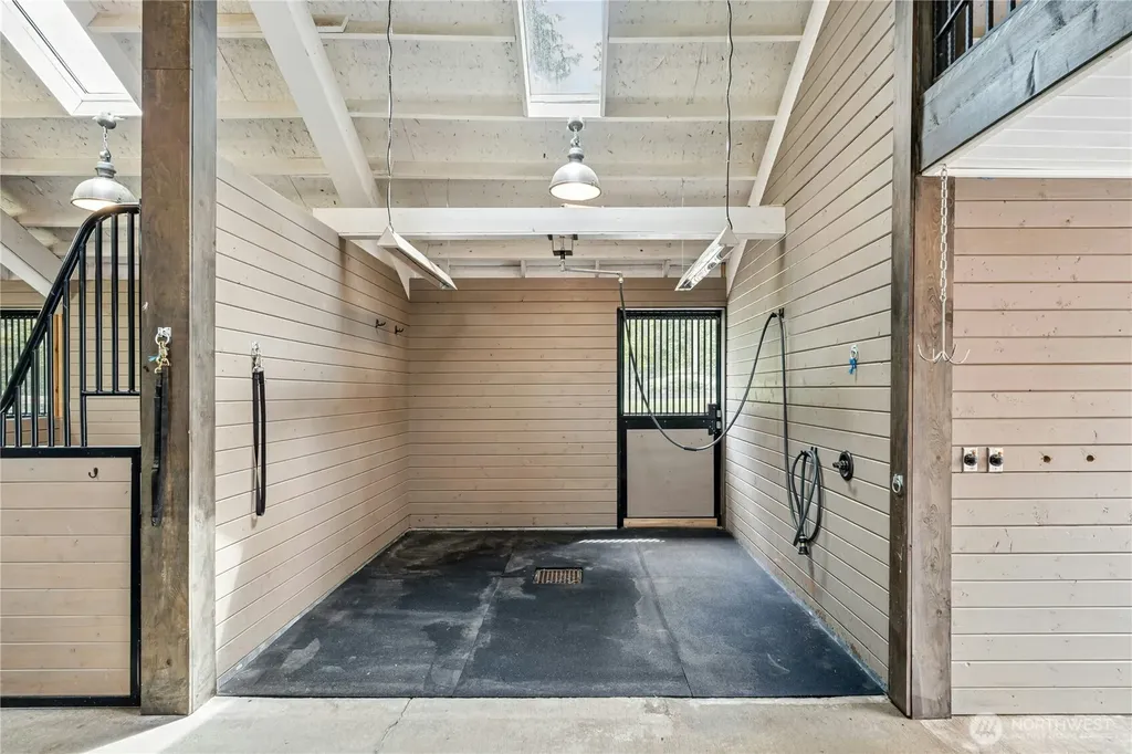 17702 244th Avenue NE Woodinville WA 98077