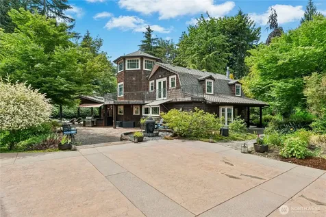 17702 244th Avenue NE Woodinville WA 98077