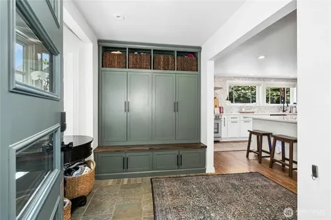 17702 244th Avenue NE Woodinville WA 98077