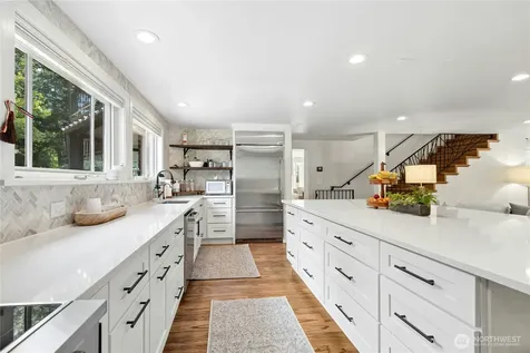 17702 244th Avenue NE Woodinville WA 98077
