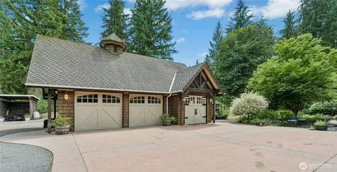 17702 244th Avenue NE Woodinville WA 98077