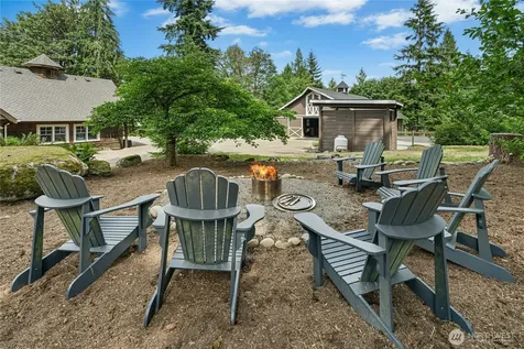 17702 244th Avenue NE Woodinville WA 98077