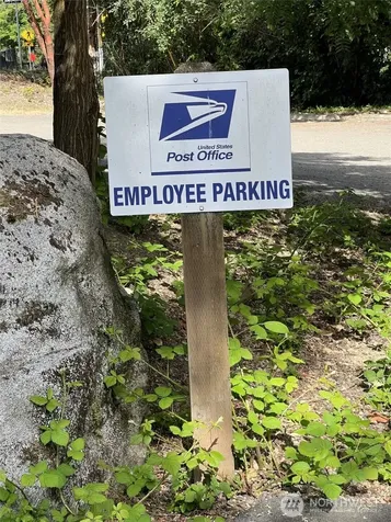 240 Shannon Drive SE Bainbridge Island WA 98110