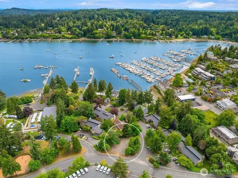 240 Shannon Drive SE Bainbridge Island WA 98110