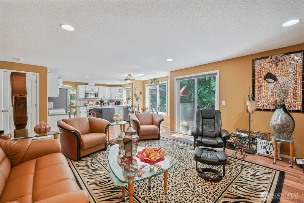 215 W St James Place Longview WA 98632