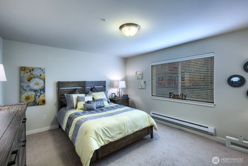 3232 15th Avenue W Seattle WA 98119