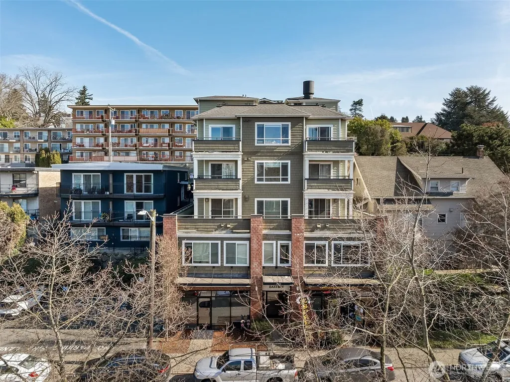 3232 15th Avenue W Seattle WA 98119