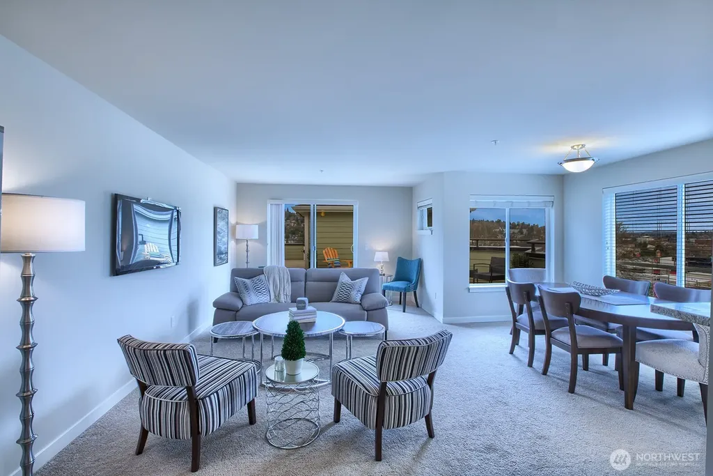 3232 15th Avenue W Seattle WA 98119