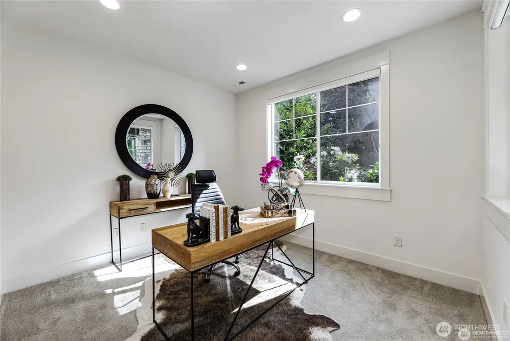 9818 NE 24th Street Bellevue WA 98004