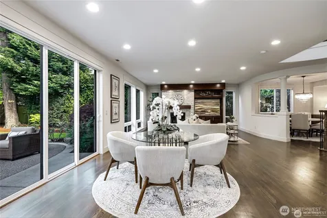 9818 NE 24th Street Bellevue WA 98004