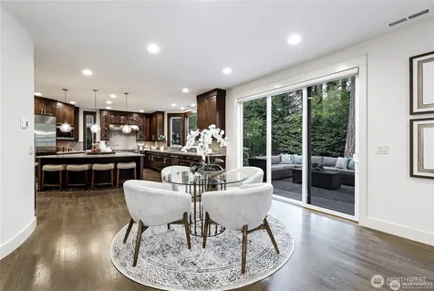 9818 NE 24th Street Bellevue WA 98004