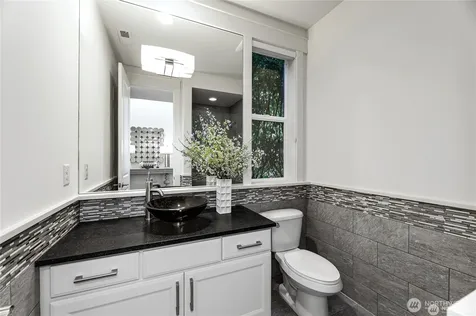 9818 NE 24th Street Bellevue WA 98004