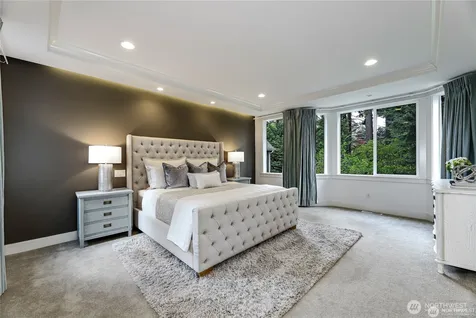 9818 NE 24th Street Bellevue WA 98004