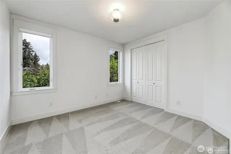 9818 NE 24th Street Bellevue WA 98004