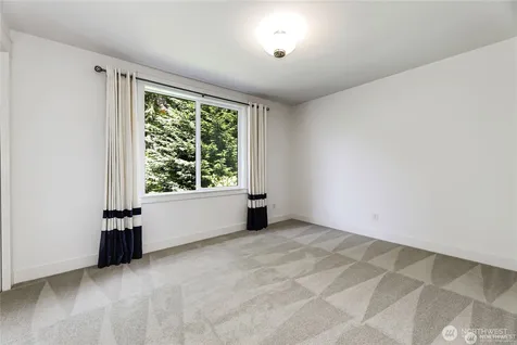 9818 NE 24th Street Bellevue WA 98004