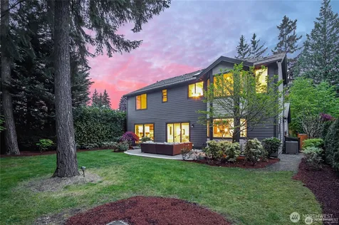9818 NE 24th Street Bellevue WA 98004