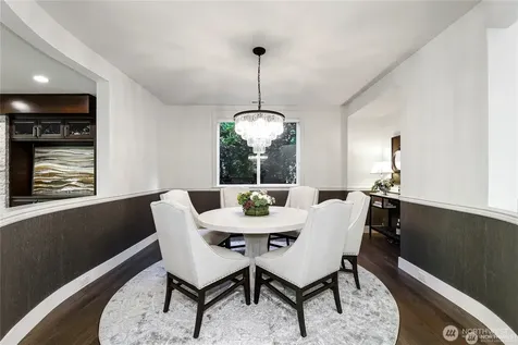 9818 NE 24th Street Bellevue WA 98004