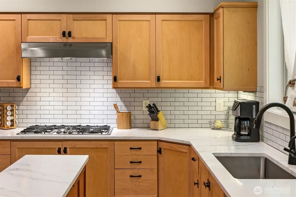 9246 Fletcher Bay Road NE Bainbridge Island WA 98110