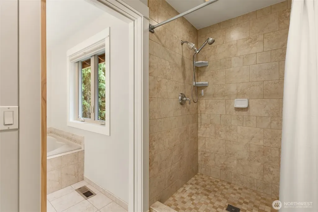 9246 Fletcher Bay Road NE Bainbridge Island WA 98110