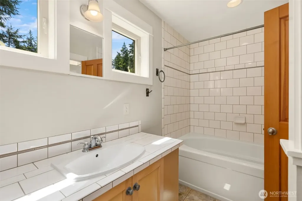 9246 Fletcher Bay Road NE Bainbridge Island WA 98110