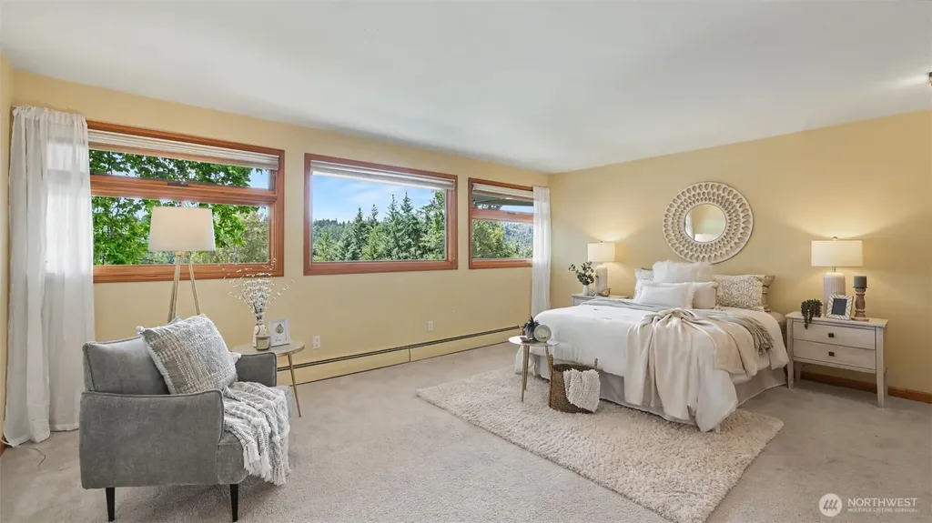 18744 Kenlake Place NE Kenmore WA 98028