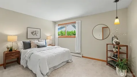 18744 Kenlake Place NE Kenmore WA 98028