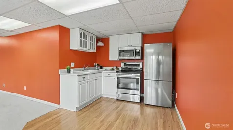18744 Kenlake Place NE Kenmore WA 98028