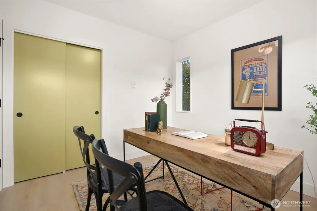 5051 35th Avenue SW Seattle WA 98126