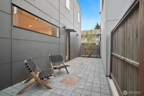 5051 35th Avenue SW Seattle WA 98126
