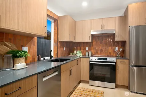 5051 35th Avenue SW Seattle WA 98126