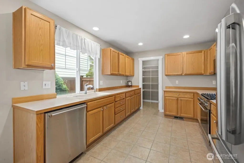 9731 228th Terrace NE Redmond WA 98053