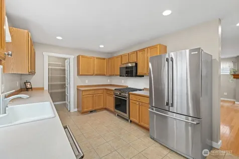 9731 228th Terrace NE Redmond WA 98053