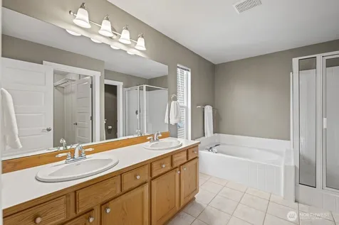 9731 228th Terrace NE Redmond WA 98053