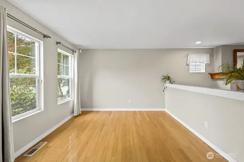 9731 228th Terrace NE Redmond WA 98053