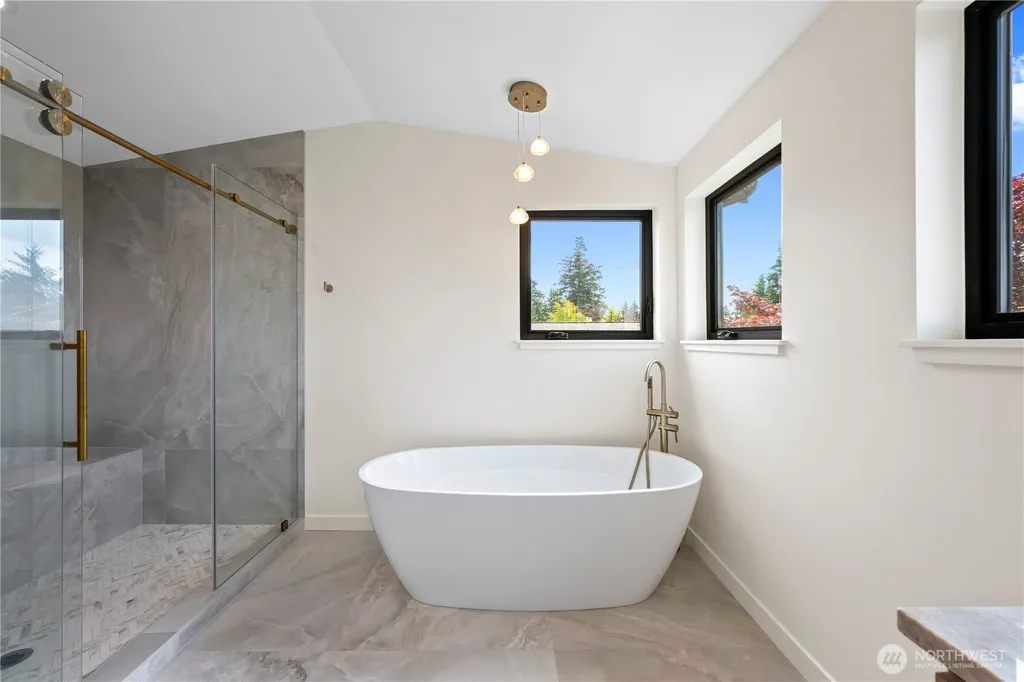 9808 224th Street SW Edmonds WA 98020