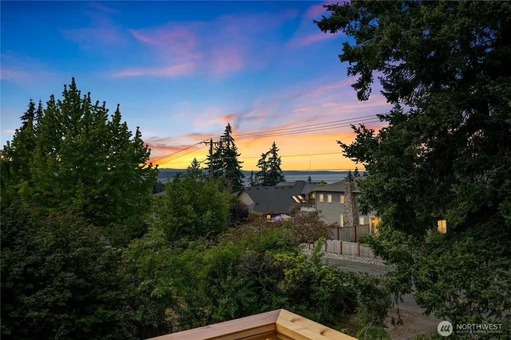 9808 224th Street SW Edmonds WA 98020