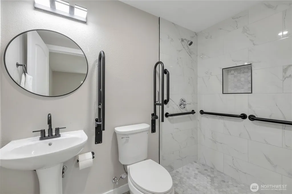 10223 SE 213th Place Kent WA 98031