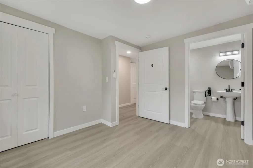 10223 SE 213th Place Kent WA 98031