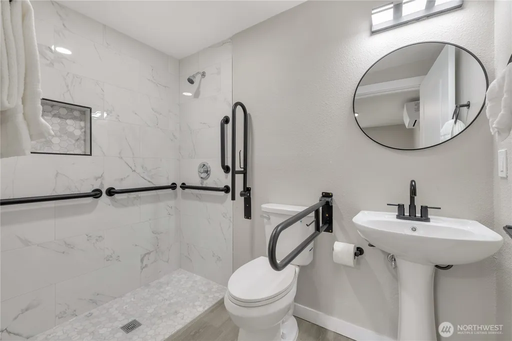 10223 SE 213th Place Kent WA 98031