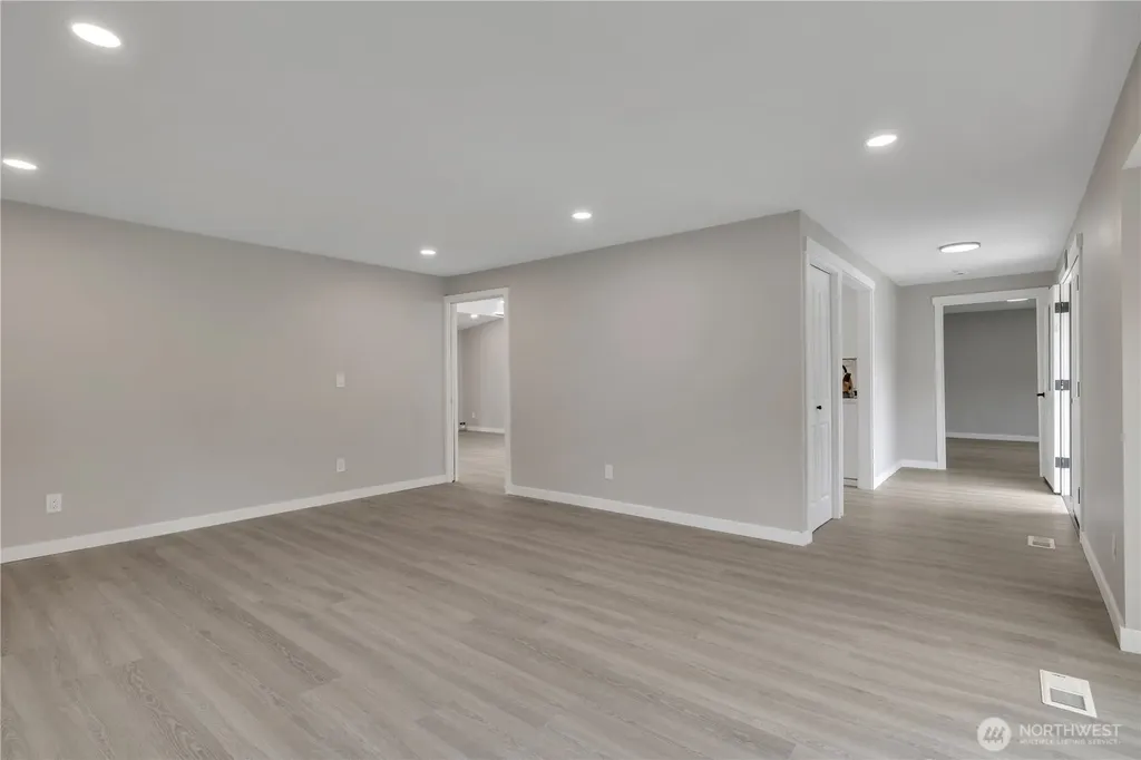 10223 SE 213th Place Kent WA 98031