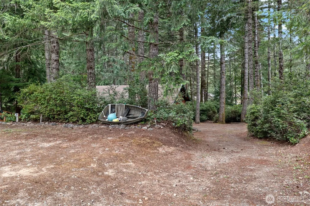 870 N Colony Surf Drive Lilliwaup WA 98555