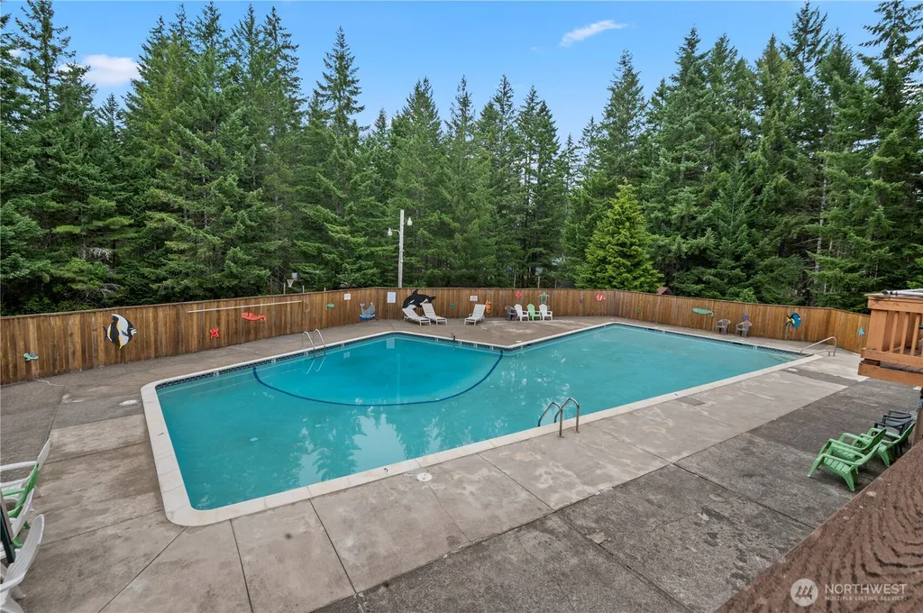 870 N Colony Surf Drive Lilliwaup WA 98555